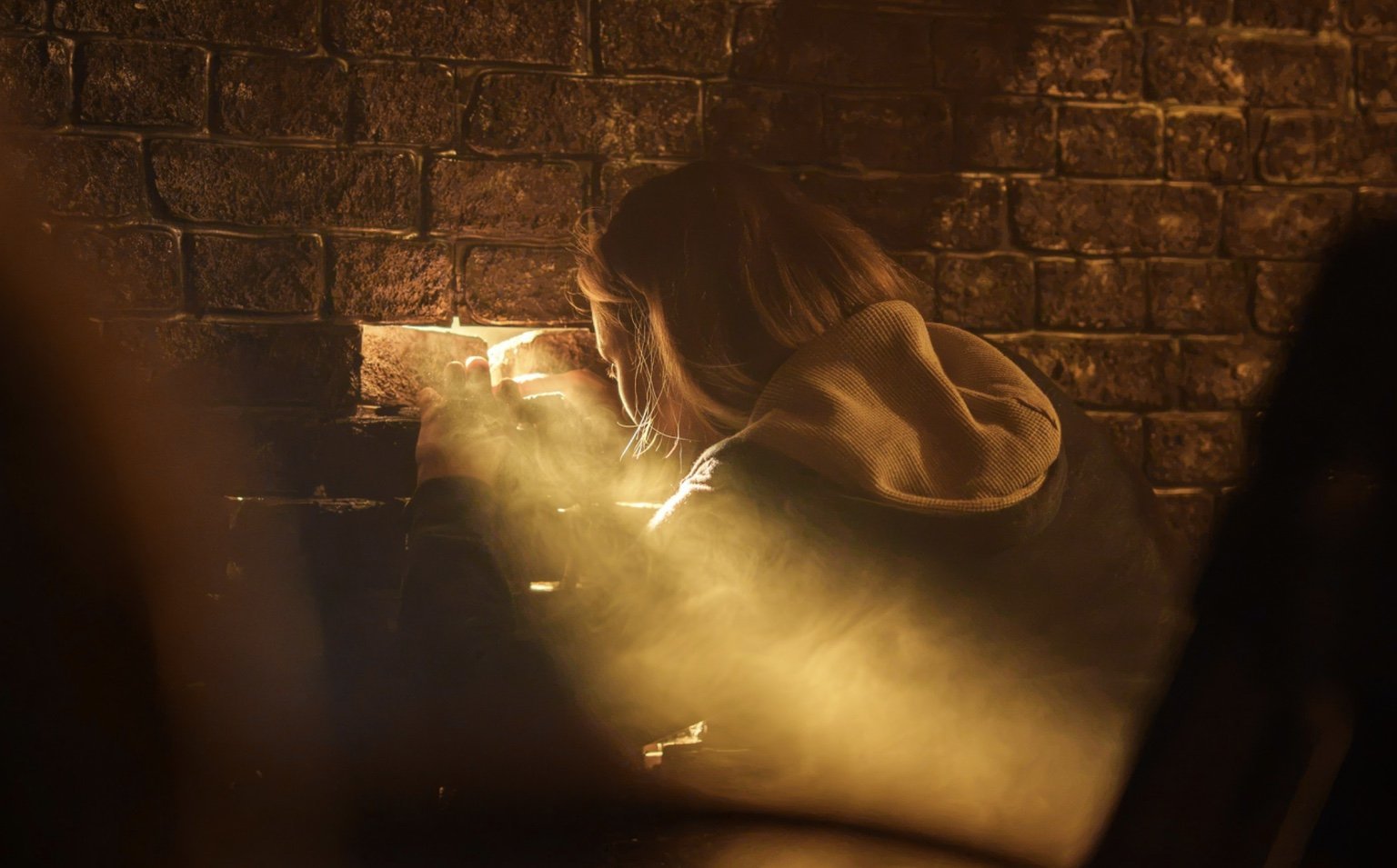 Shaping warm, directional light on the set of Don't See Me